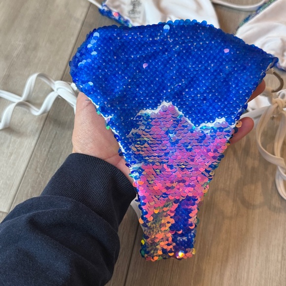 Beach Bunny Bikini - Picture 4 of 5